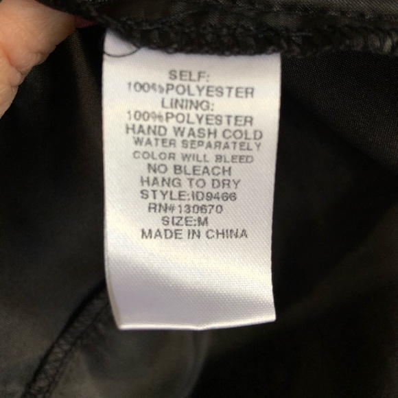 LuLu’s formal a-line black dress size medium - Picture 5 of 8